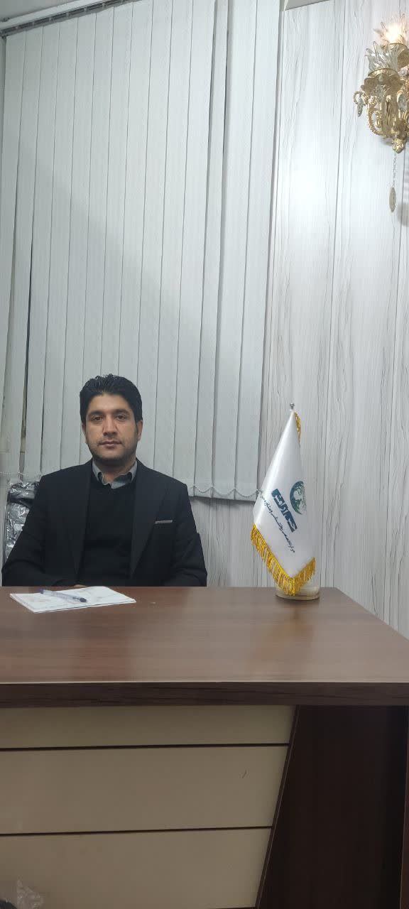 دکتر هادی شاهینی